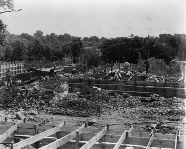 [Possibly the construction of a new hospital building at Riverside Sanitarium]