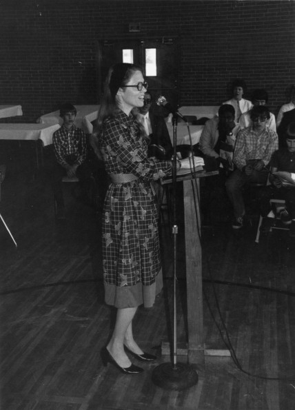 Susan Linden speaking at the Arkansas-Louisiana Conference Elementary School Music Festival in Little Rock, AR