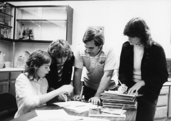 Unknown teacher and students at Ozark Elementary School in Gentry, AR