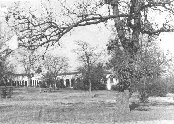 [A view of the Madison Rural Sanitarium and Hospital]