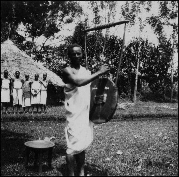 Kisii native with his harp