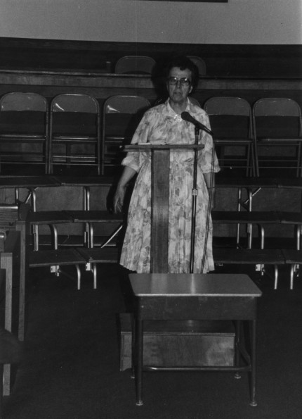 Josephine Cunnington Edwards speaking at the Arkansas-Louisiana Conference Elementary School Music Festival in Little Rock, AR