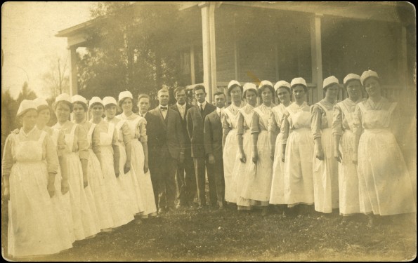 Members of the Madison College class of 1915
