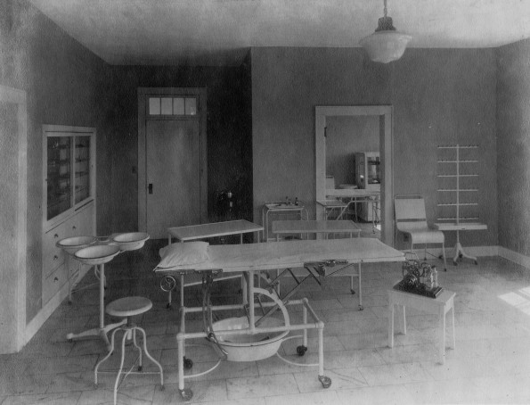 A surgery room in Madison Sanitarium